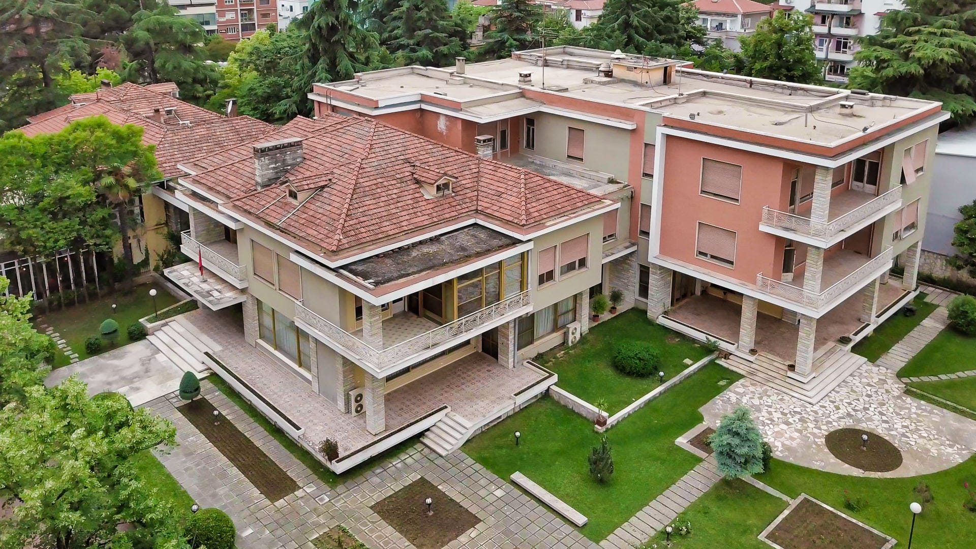 Blloku District Tirana - Image 3