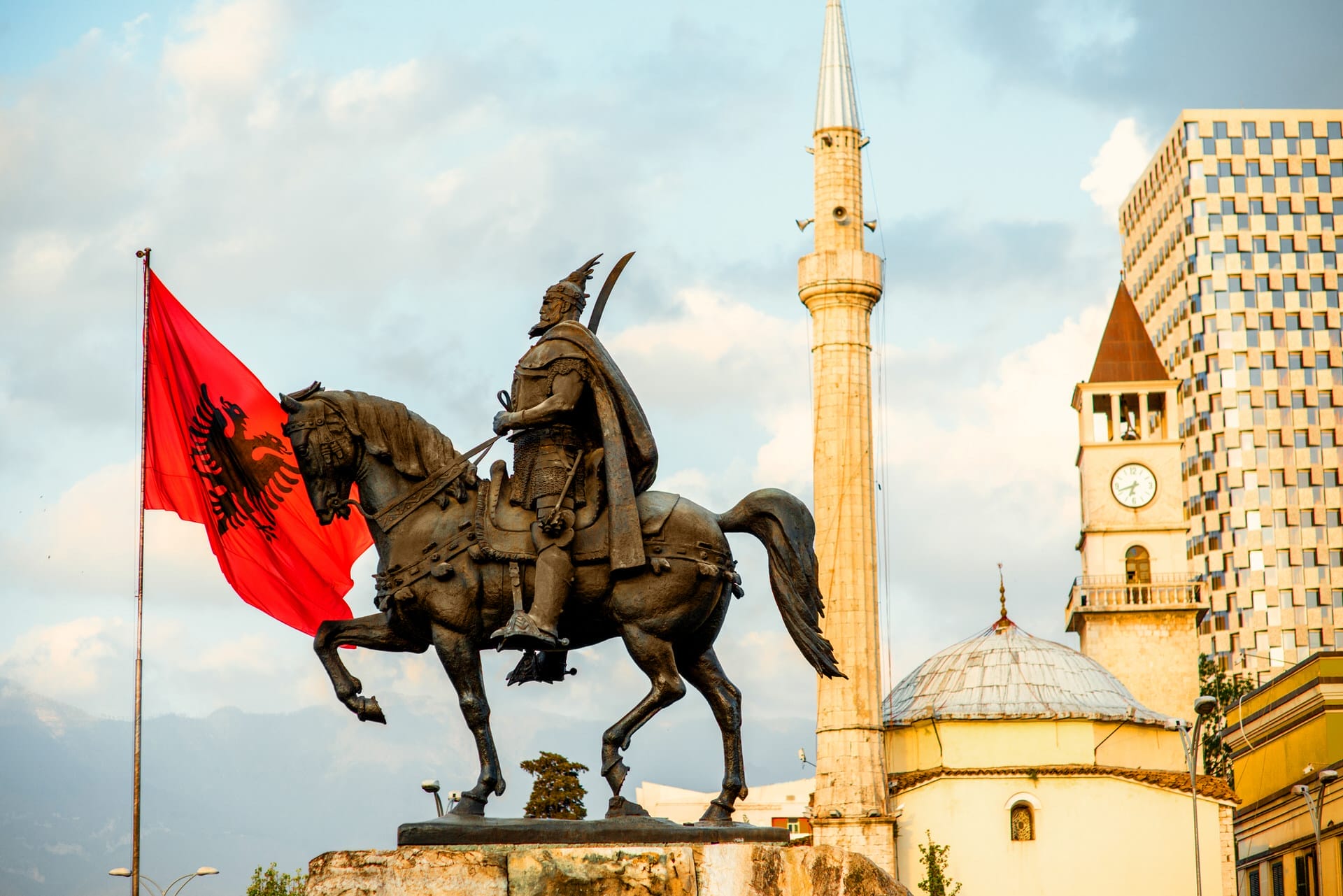 Skanderbeg Square