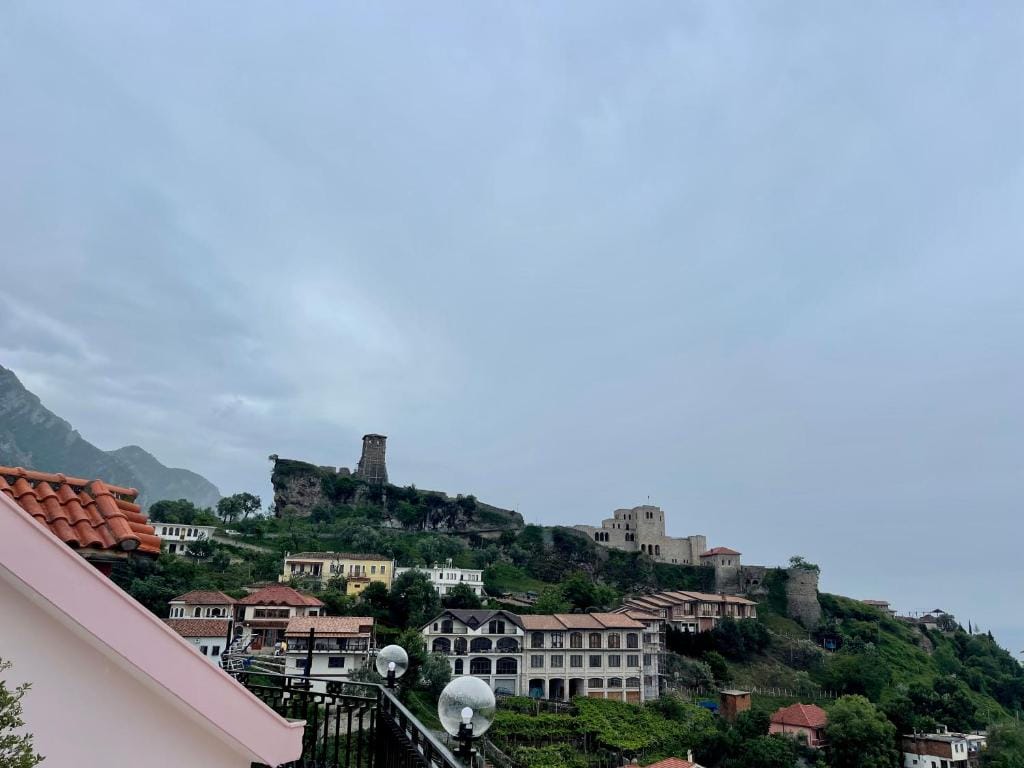 Krujë - Image 6